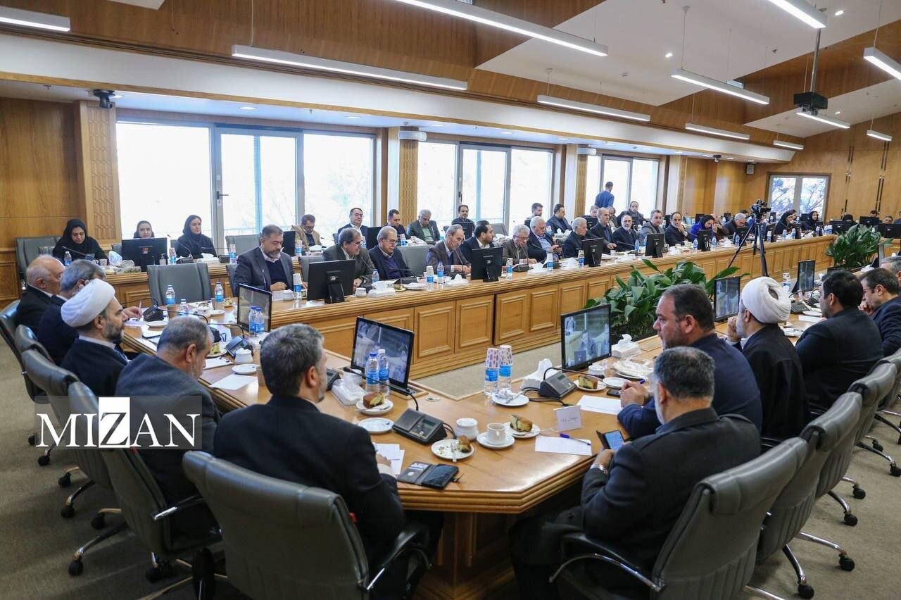 معاون اول قوه قضاییه: تقویت بخش خصوصی، کلید عبور از شرایط سخت اقتصادی است