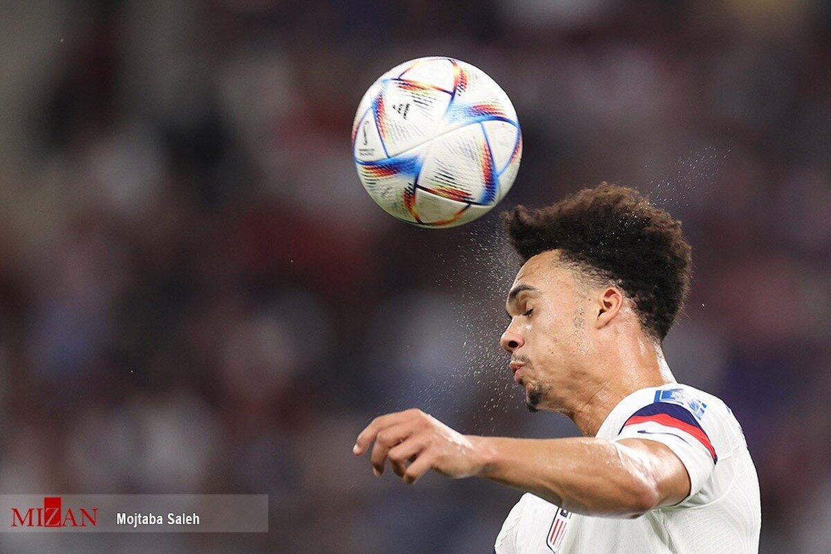 برندگان و بازندگان بازار فوتبال اروپا در سال ۲۰۲۵/ لیگ جزیره همچنان روی قله ایستاد