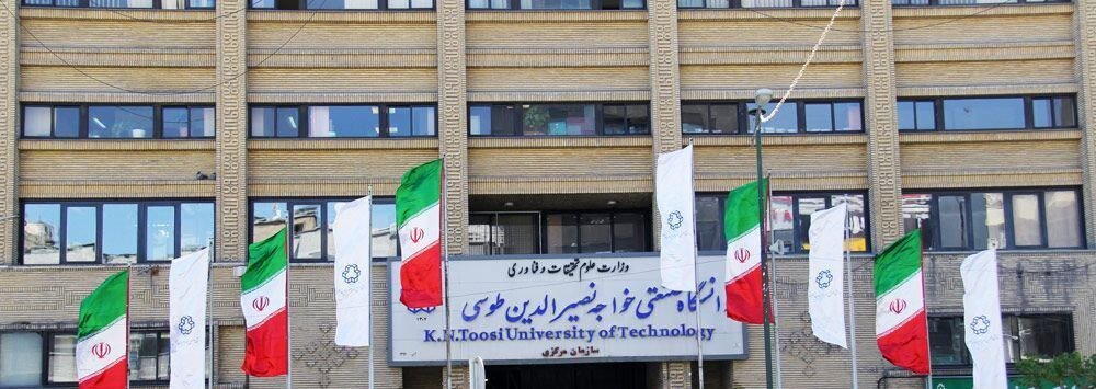امروز مسئله‌ی جامعه ما گرانی دلار و تورم بالا تنگنای معیشتی و کوچک شدن سفره مردم است