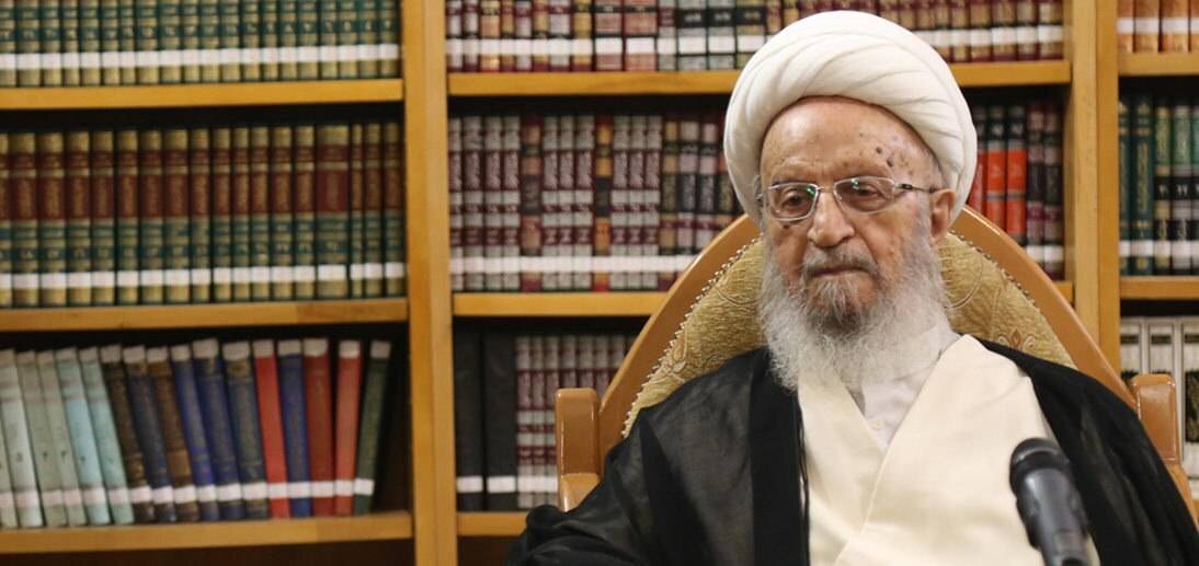 آیت الله مکارم شیرازی: اعتکاف، سرمایه معنوی و مایه امیدواری کشور است