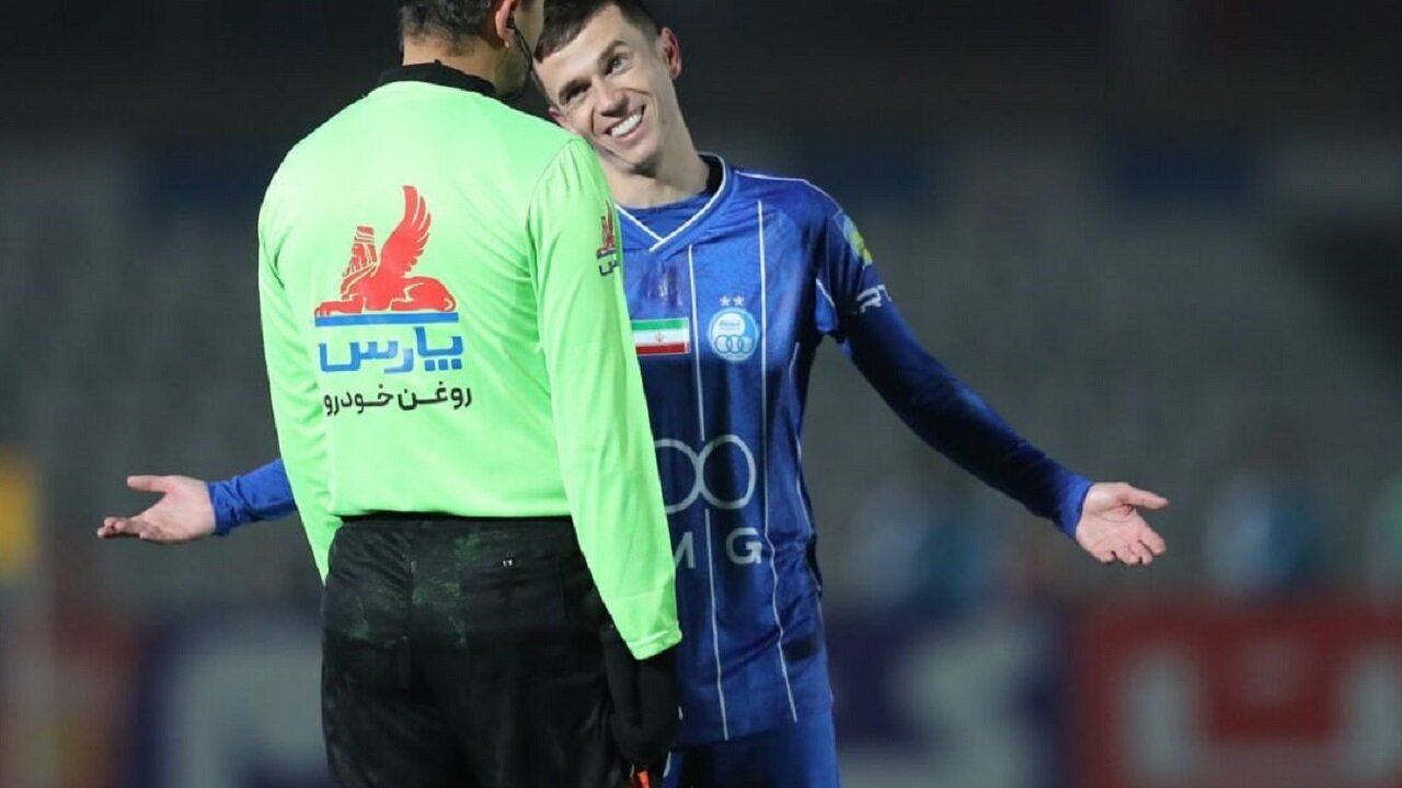 ۳ بازیکن استقلال در آستانه محرومیت