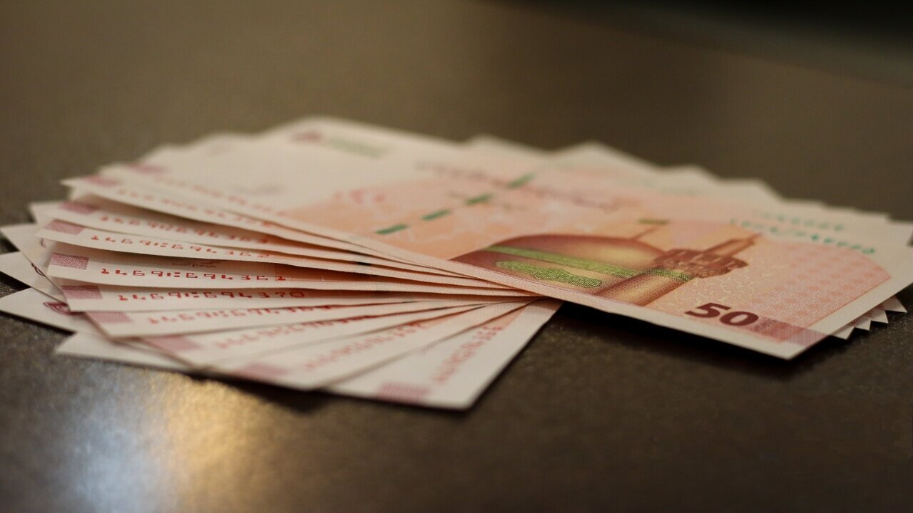 آیا افزایش حقوق می‌تواند شکاف تورم را جبران کند؟