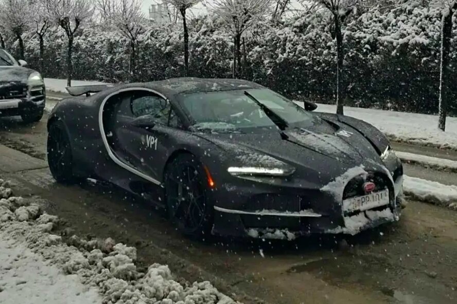 آزمایش‌های زمستانی بوگاتی توربیون و مدفون شدن در برف!