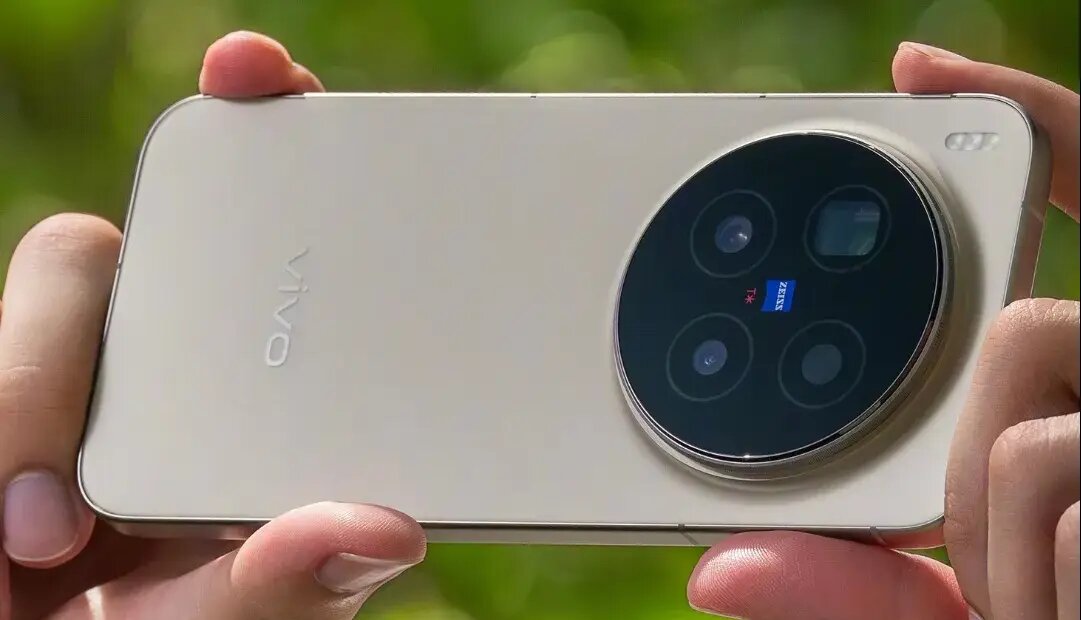 دوربین این گوشی چینی حتی از آیفون ۱۷ پرو مکس هم بهتر است