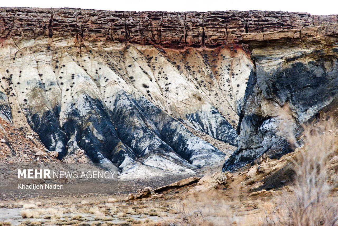 «تخته سرخ» و «دره دوزخی» اصفهان