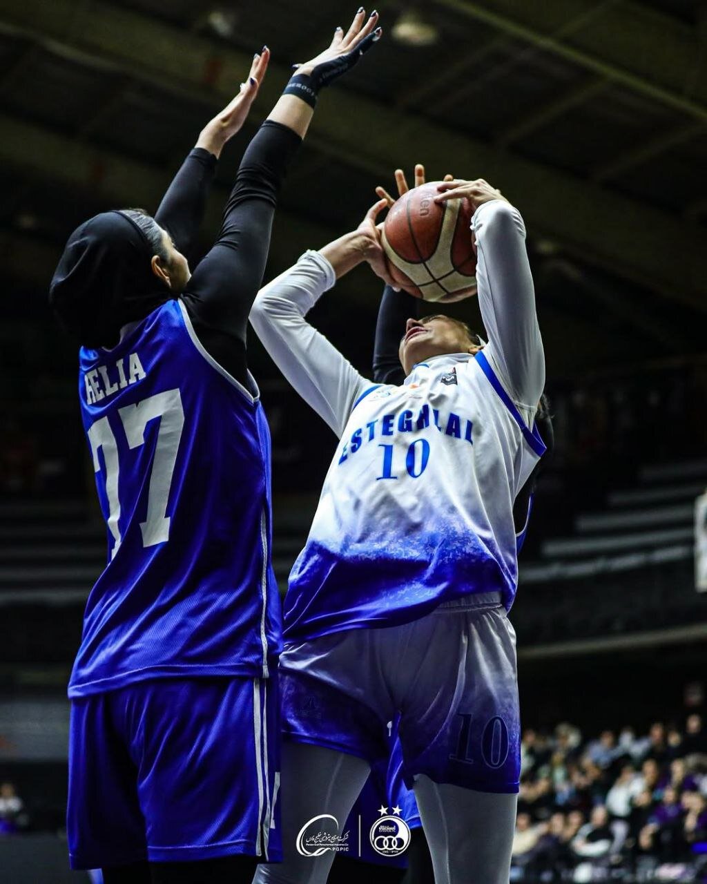 دیدار تیم‌های بسکتبال بانوان استقلال و پالایش نفت