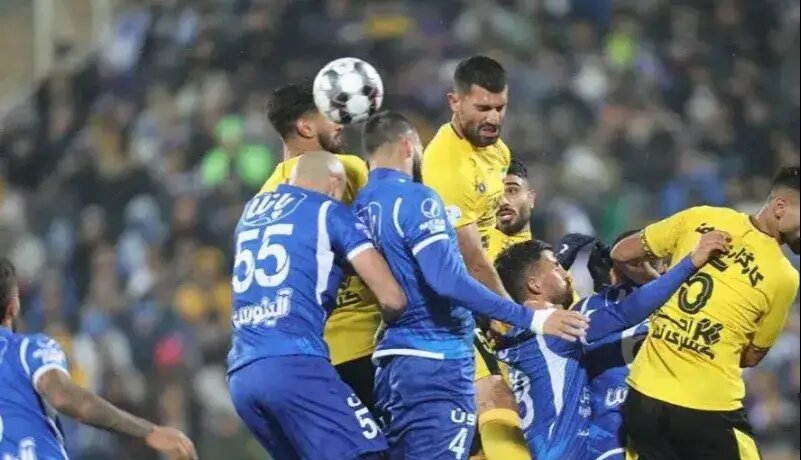 زمان بازی سپاهان و استقلال تغییر کرد!