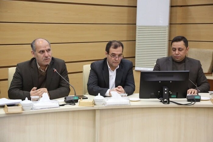 نشست شورای برنامه ریزی و توسعه استان