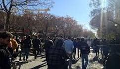 سرمقاله همشهری/ درباره سیلی خوردن سرباز در بازار