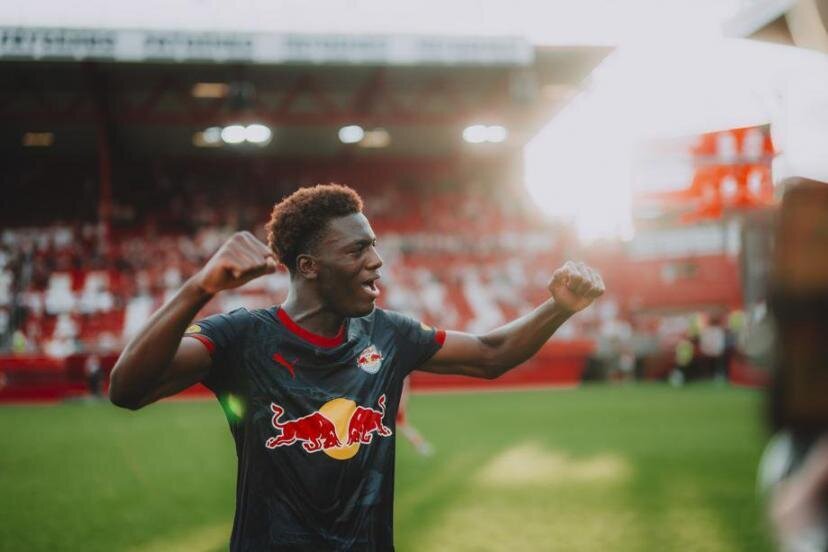 برج ۱۹۵سانتی‌متری در لیست کهکشانی‌ها | پدیده‌های نوظهور فوتبال اروپا رئالی می‌شود؟