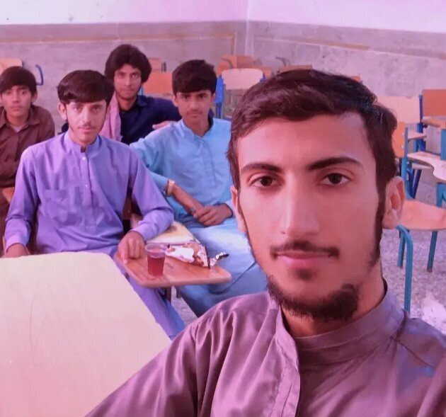 ابتکار معلم بلوچی در آموزش رباتیک + فیلم