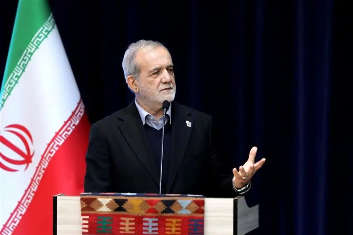 افتتاح پروژههای سرمایهگذاری گروه فولاد مبارکه در شرکت ورقخودرو توسط رئیسجمهور