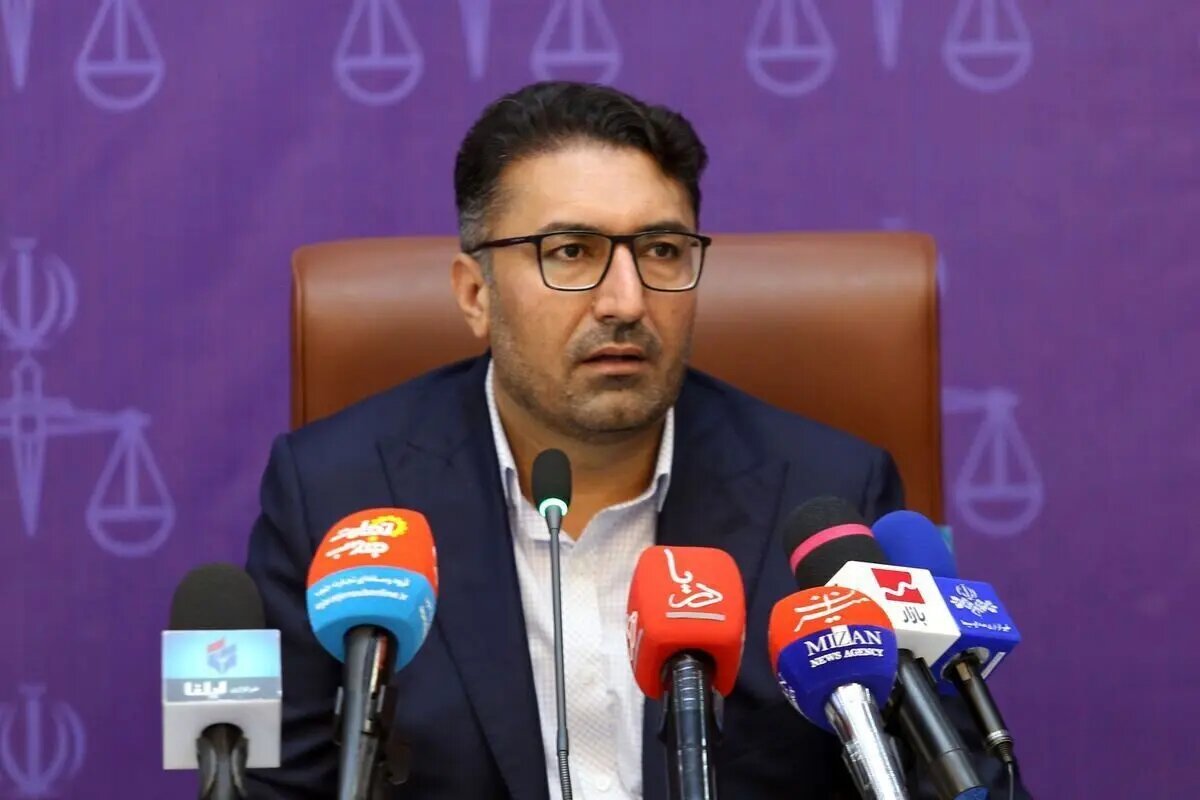 صدور دستورات ویژه قضایی توسط رئیس‌ دادگستری هرمزگان برای برخورد با مدیرانی که زمینه قاچاق کالا را فراهم می‌کنند