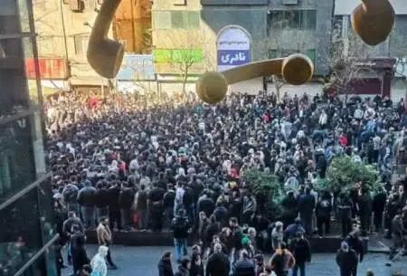 اقتصاد ایران نیازمند تغییر پارادایم است/ فعال سیاسی: اصلاحات مقطعی دیگر پاسخگو نیست/ حذف نهادهای تخصصی، اقتصاد ایران را از ریل خارج کرد