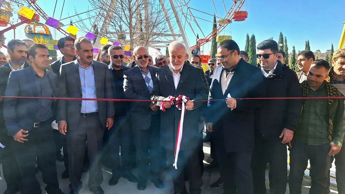 شهربازی بوستان نماز هم‌زمان با جهش پنجاه‌وهفتم شیراز به بهره‌برداری رسید