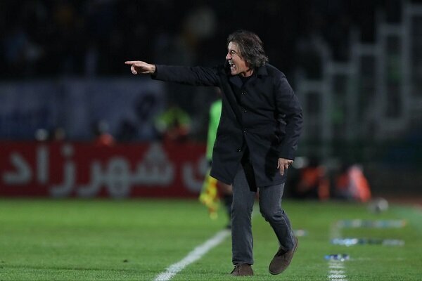 ساپینتو باید پاسخگوی نتایج استقلال باشد/ سپاهان را نبرد باید فکری کرد!