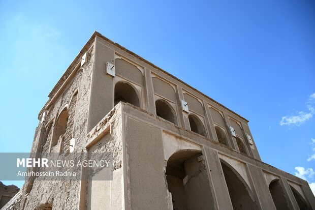 صدور ویزای نوروز برای گردشگران و تشکیل اداره هوش مصنوعی در وزارت میراث