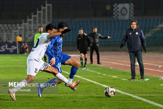 ساپینتو باید تغییر سبک دهد/ استقلال هر طور شده باید سپاهان را ببرد