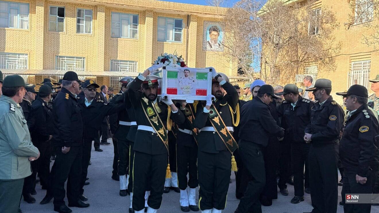 گزارش تصویری مراسم تشییع پیکر مطهر شهید ستوان یکم رحیم مجیدی مهر با حضور گسترده مردم یاسوج برگزار شد