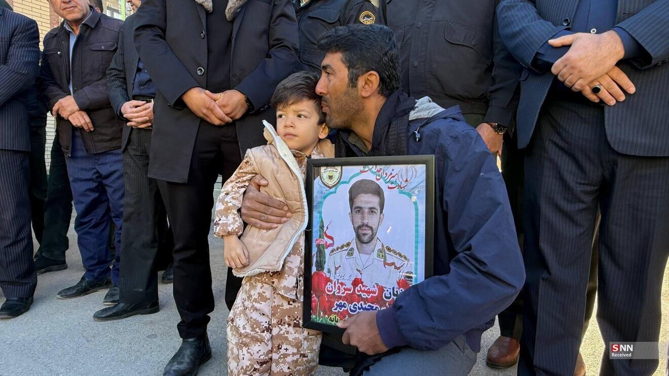 گزارش تصویری مراسم تشییع پیکر مطهر شهید ستوان یکم رحیم مجیدی مهر با حضور گسترده مردم یاسوج برگزار شد
