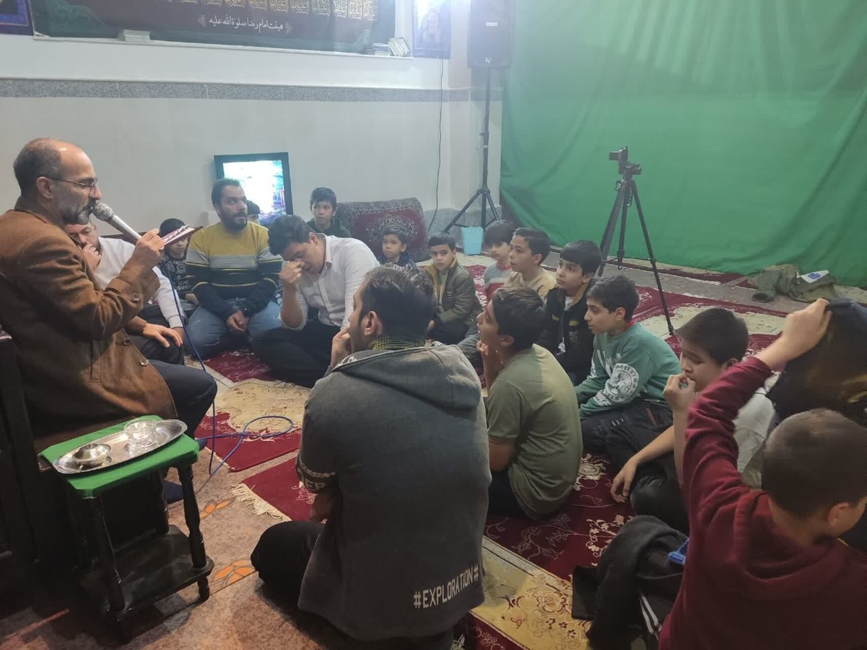 جشن و شادمانی قمیها در آستانه ولادت امام علی (ع) + فیلم و عکس