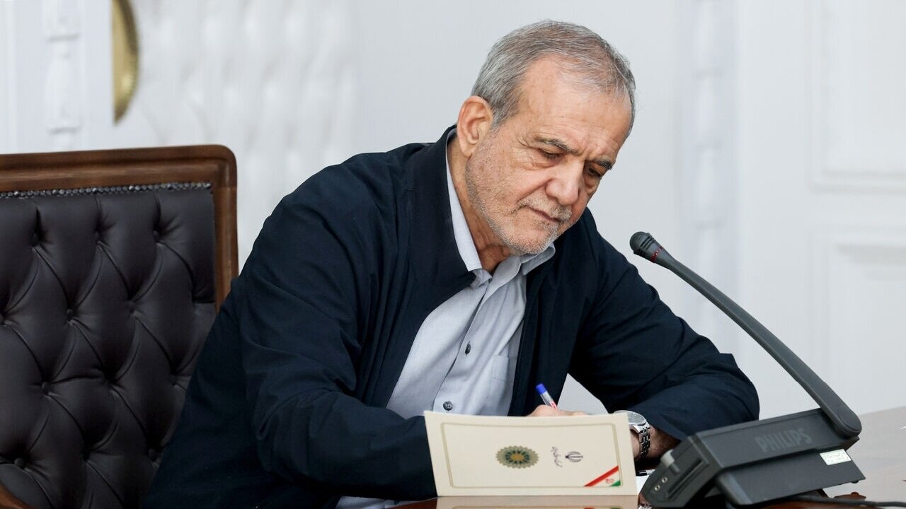 پزشکیان: استاد مهدوی‌راد نقش ماندگاری درتعمیق عقلانیت دینی و آزاداندیشی علمی ایفا کرده است