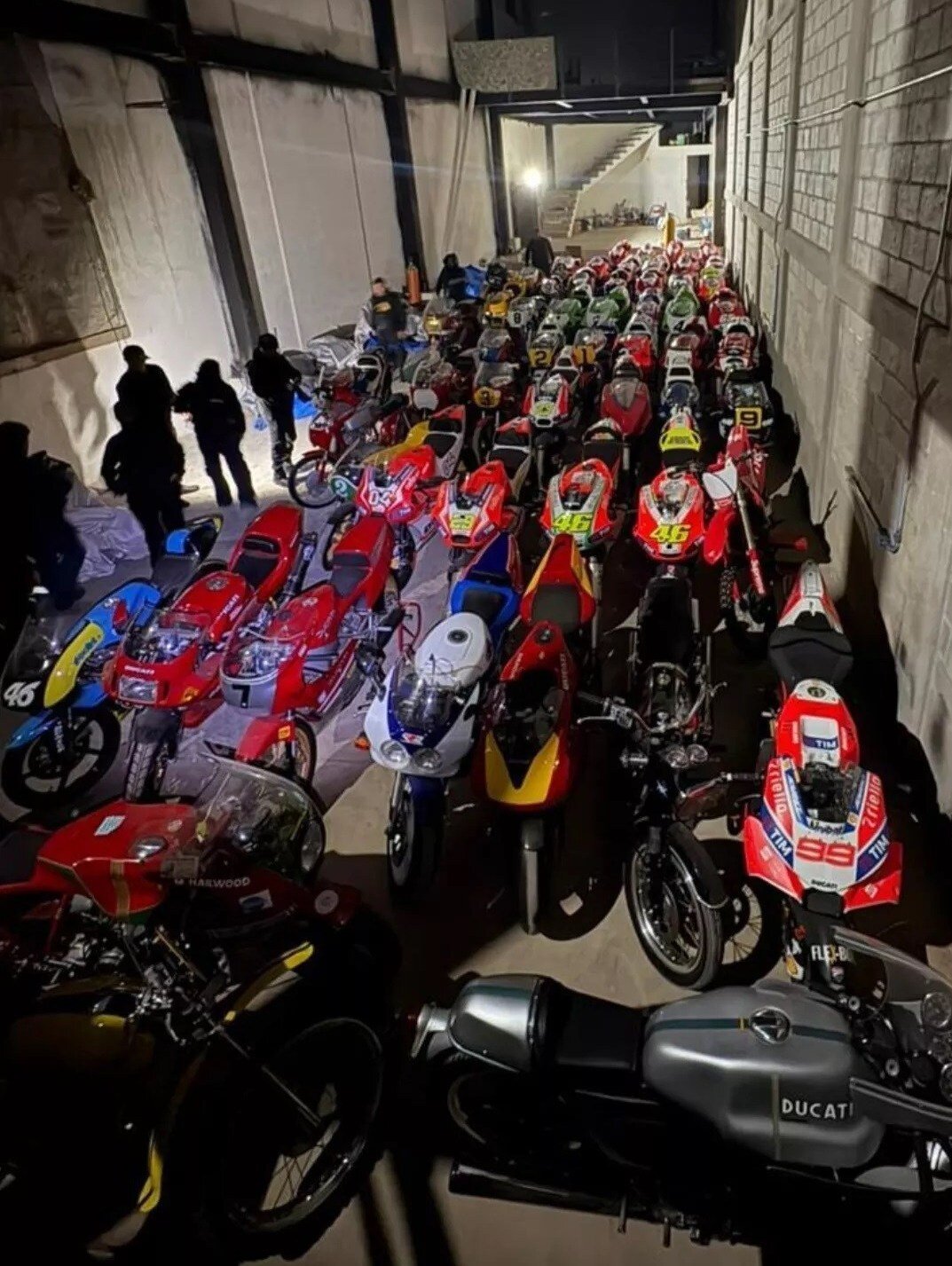 مصادره گنجینه موتور‌های مسابقه‌ای کمیاب