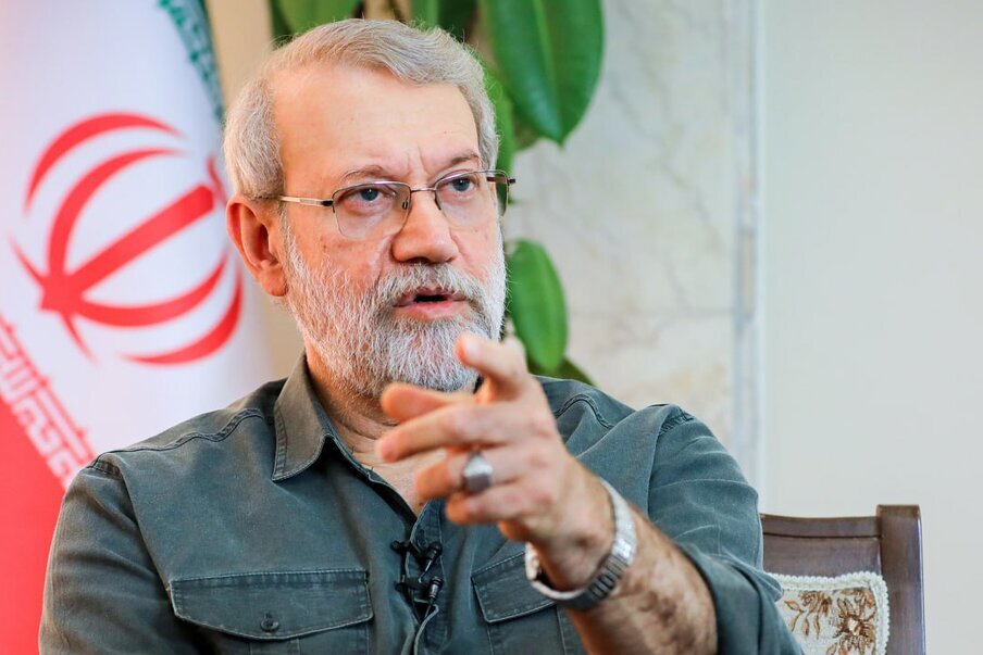 پاسخ تند لاریجانی به اظهارات مداخله جویانه ترامپ درباره اعتراضات در ایران