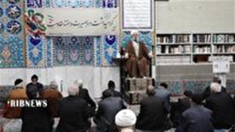 بصیرت چراغی است که راه حق را روشن میکند