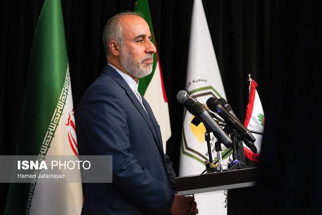 پیام کنعانی خطاب به ترامپ: ای مگس عرصه سیمرغ نه جولانگه توست