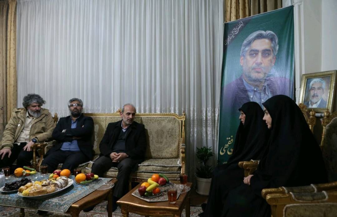 دیدار رئیس سازمان صداوسیما با خانواده شهید فقهی