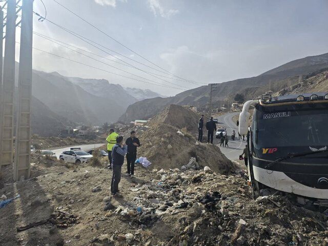 جزییات حادثه واژگونی اتوبوس در جاده هراز