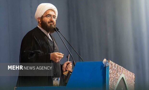 نماز جمعه تهران آغاز شد