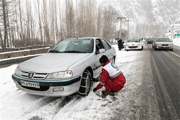تردد در محورهای کوهستانی زنجان با استفاده از زنجیر چرخ امکان‌پذیر است