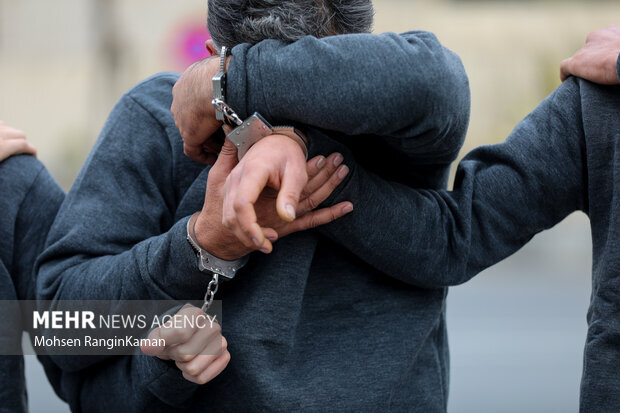 دستگیری خرده‌فروش سابقه‌دار مواد مخدر در سمنان