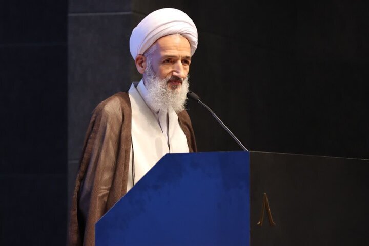 دنیای بدون علی(ع) چیزی جز بازار گمراهی نیست