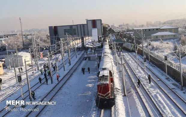 برخورد قطار با خودرو در گذرگاه راه‌آهن در استان سایتامای ژاپن