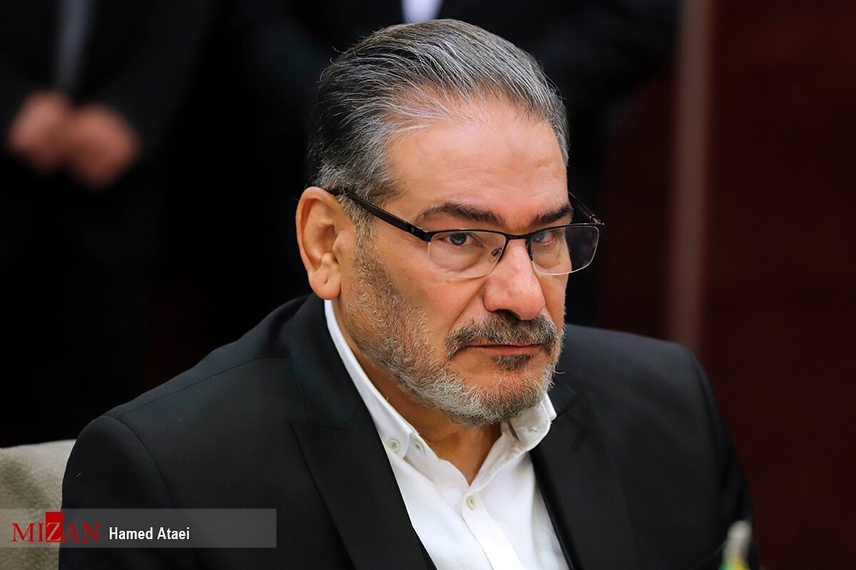 هشدار شمخانی به ترامپ: دست مداخله‌گر را قطع می‌کنیم