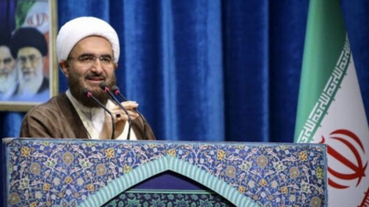 حل مشکلات معیشتی در صدر اولویت‌های نظام است/مسئولان در پاسخگویی فوریت داشته باشند