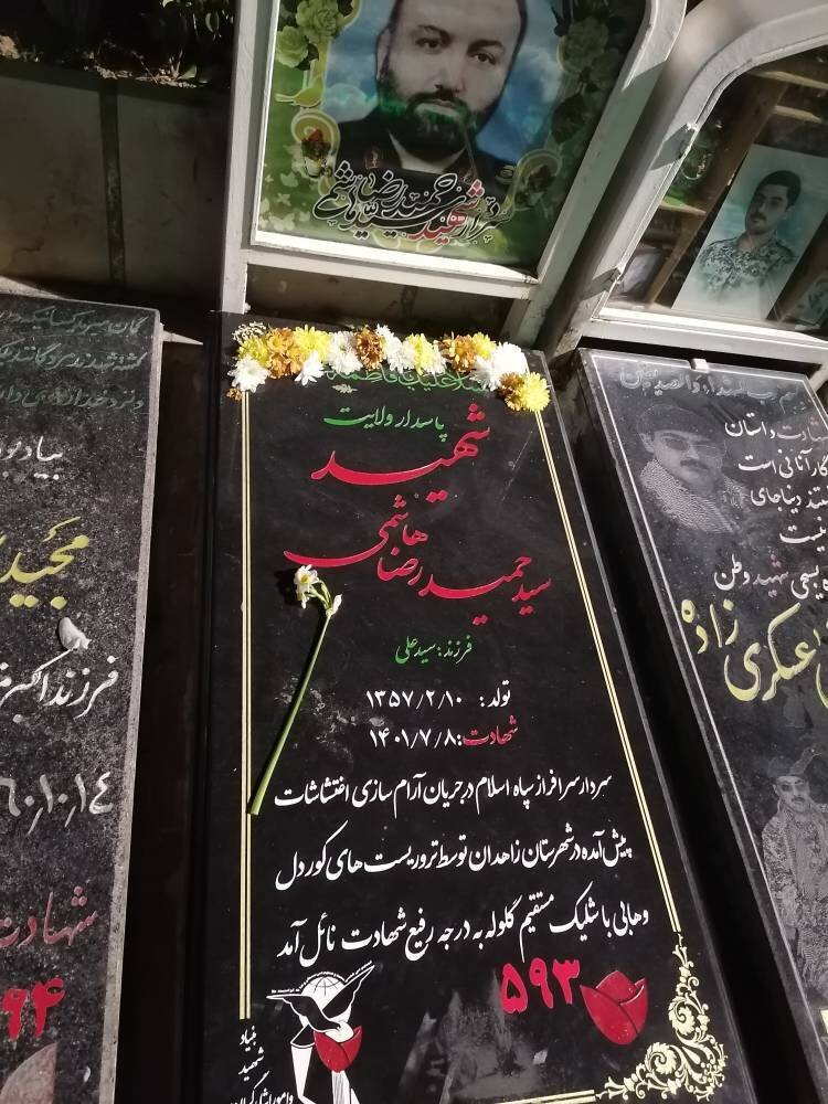 موج عزاداری، وفاداری و عطر خاطره در گلزار شهدای کرمان + تصاویر