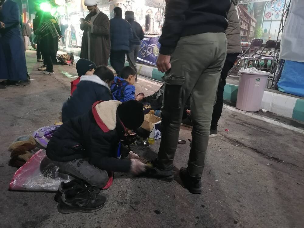 موج عزاداری، وفاداری و عطر خاطره در گلزار شهدای کرمان + تصاویر