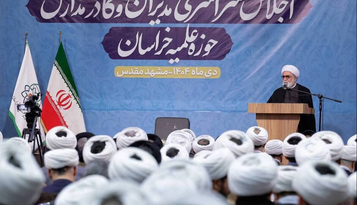 تولیت آستان قدسرضوی: روحانیت متعهد همواره در کنار مردم حضور دارد