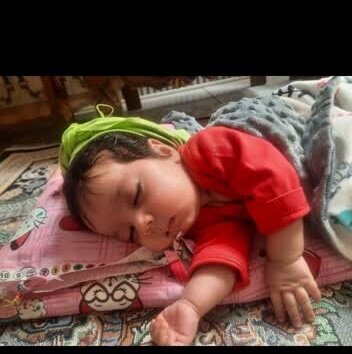 عکسهای دیده نشده از دختر «کاپشن صورتی»، کوچکترین شهید حمله تروریستی کرمان