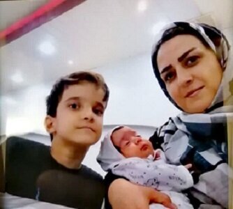 عکسهای دیده نشده از دختر «کاپشن صورتی»، کوچکترین شهید حمله تروریستی کرمان