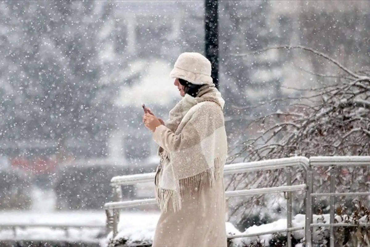 آغاز بارش برف در تهران | این ۱۸ استان هم منتظر بارش برف و باران باشند