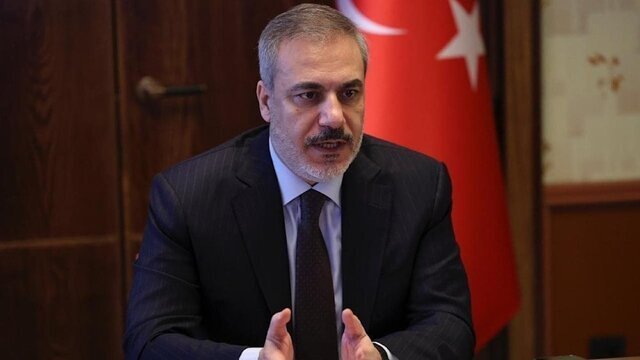 رایزنی فیدان با وزیران خارجه امارات و عربستان درباره تحولات یمن