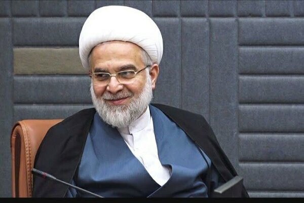 نماینده ولی فقیه در کردستان: الگوبرداری از شجاعت و عدالت حضرت علی (ع) ضروری است
