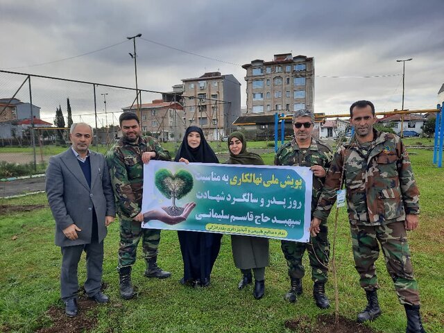 ۴۰ اصله نهال گونههای بومی هیرکانی در بندرانزلی غرس شد