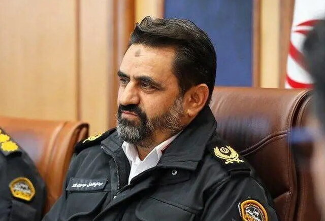 بارش برف در معابر تهران و خطر تصادفات زنجیرهای/ لزوم رعایت سرعت مطمئنه و فاصله طولی