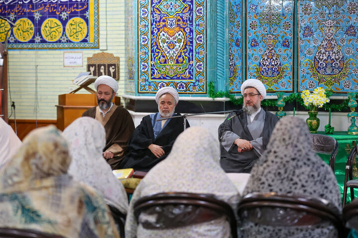 امامجمعه تبریز: اعتکاف تمرین عملی بریدن از دلبستگیهای دنیوی است